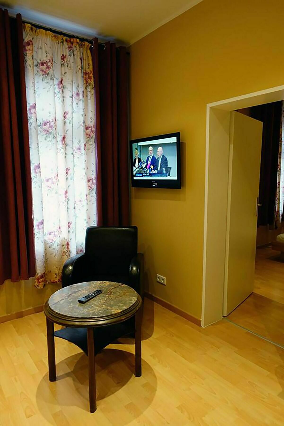 Suedbruecke Koeln Hotel Ngoại thất bức ảnh